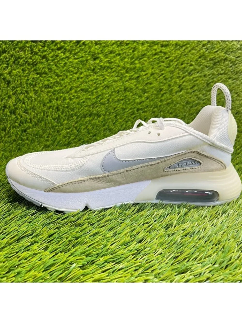 Nike Air Max 2090 C/S Womens Size 6.5 White Athletic Running Shoes Sneakers